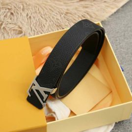 Picture of LV Belts _SKULVbelt30mmX95-115cm7D025714